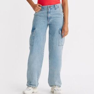 Levi 94 Baggy Wide-Leg Cargo Jeans - Women
